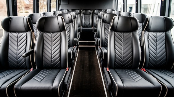 18 passenger minibus rental southlake